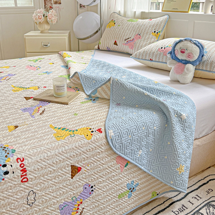 91家纺网 家纺一手货源 找家纺 羽爱家纺 2025新款A类双面印花全棉水洗床盖套件-三件套 动漫恐龙