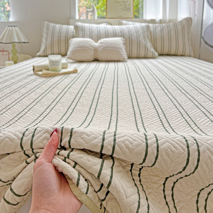 91家纺网 家纺一手货源 找家纺 羽爱家纺 2025新款A类双面印花全棉水洗床盖套件-三件套 漫时光