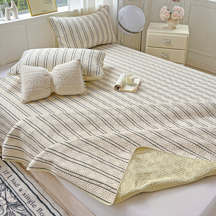 91家纺网 家纺一手货源 找家纺 羽爱家纺 2025新款A类双面印花全棉水洗床盖套件-三件套 漫时光