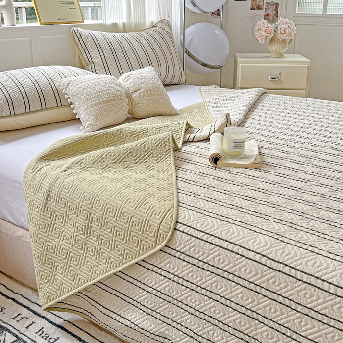 91家纺网 家纺一手货源 找家纺 羽爱家纺 2025新款A类双面印花全棉水洗床盖套件-三件套 漫时光