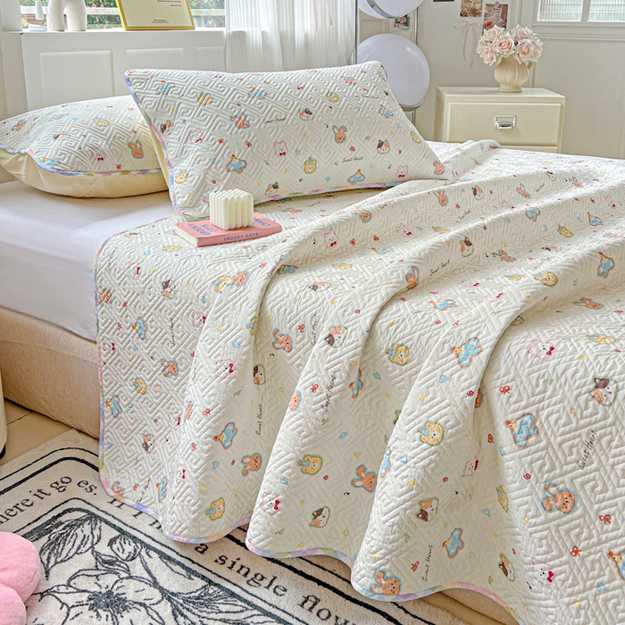 91家纺网 家纺一手货源 找家纺 羽爱家纺 2025新款A类双面印花全棉水洗床盖套件-三件套 萌宠国度