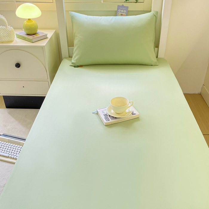 91家纺网 家纺一手货源 找家纺 凡客家居 2025新款全棉学生床笠三件套 嫩牙绿