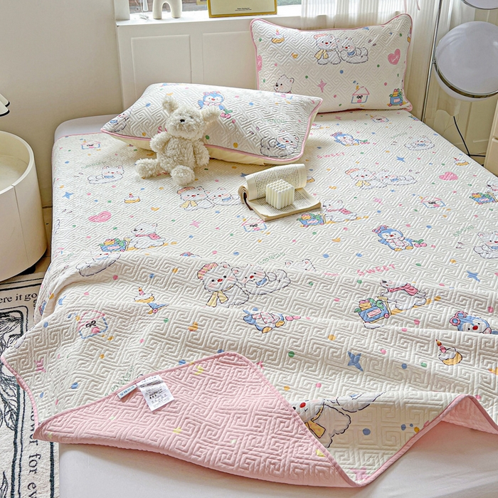 91家纺网 家纺一手货源 找家纺 羽爱家纺 2025新款A类双面印花全棉水洗床盖套件-三件套 甜蜜伙伴