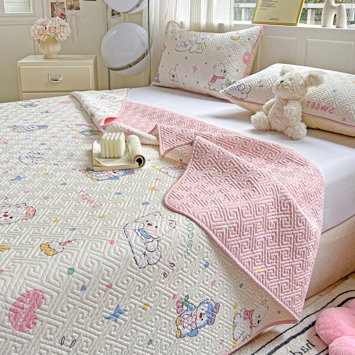 91家纺网 家纺一手货源 找家纺 羽爱家纺 2025新款A类双面印花全棉水洗床盖套件-三件套 甜蜜伙伴