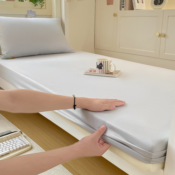 91家纺网 家纺一手货源 找家纺 凡客家居 2025新款全棉学生床笠三件套 冰川灰