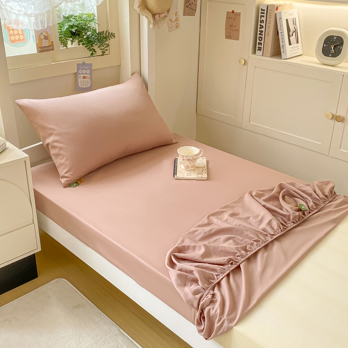 91家纺网 家纺一手货源 找家纺 凡客家居 2025新款全棉学生床笠三件套 豆沙粉