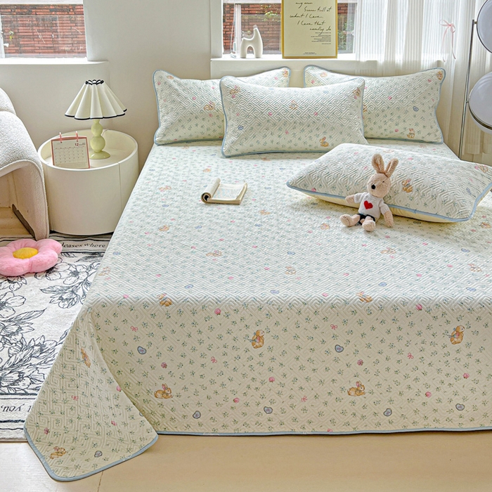 91家纺网 家纺一手货源 找家纺 羽爱家纺 2025新款A类双面印花全棉水洗床盖套件-三件套 兔子乐园