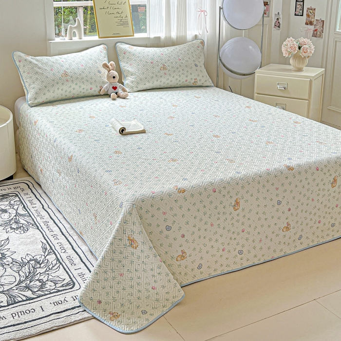 91家纺网 家纺一手货源 找家纺 羽爱家纺 2025新款A类双面印花全棉水洗床盖套件-三件套 兔子乐园