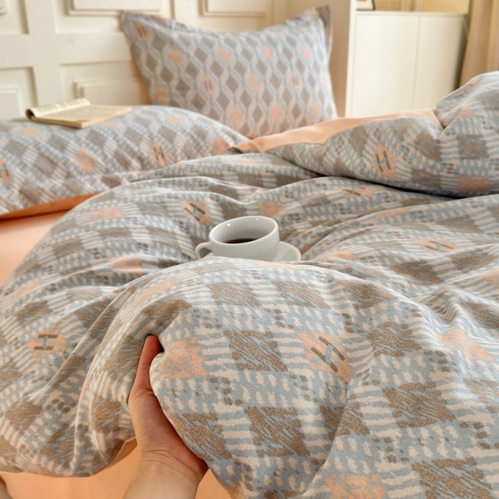 91家纺网 家纺一手货源 找家纺 曼之夏 2025新款原棉加厚磨毛印花四件套 大都会