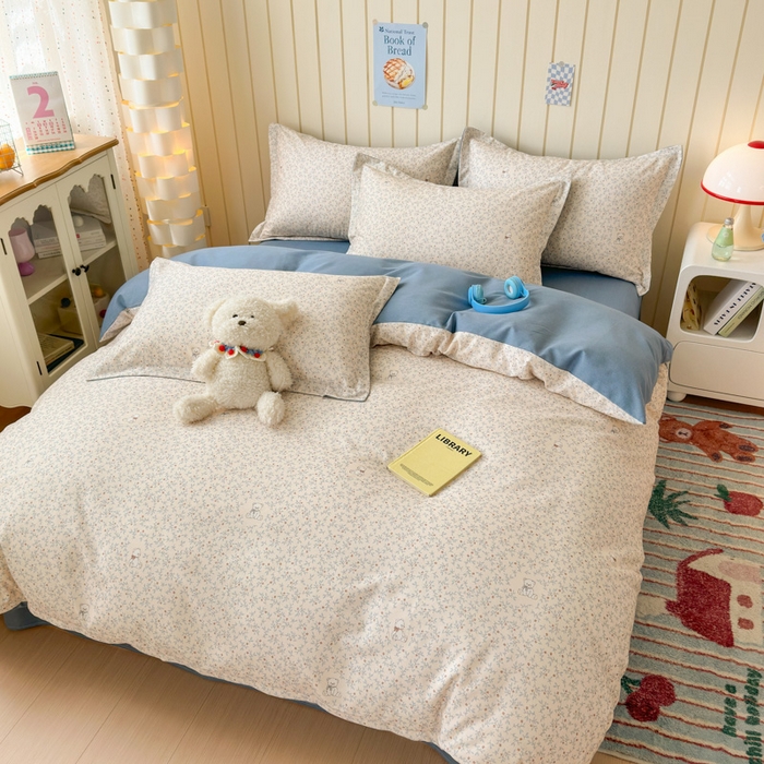 91家纺网 家纺一手货源 找家纺 曼之夏 2025新款原棉加厚磨毛印花四件套 麦琪熊