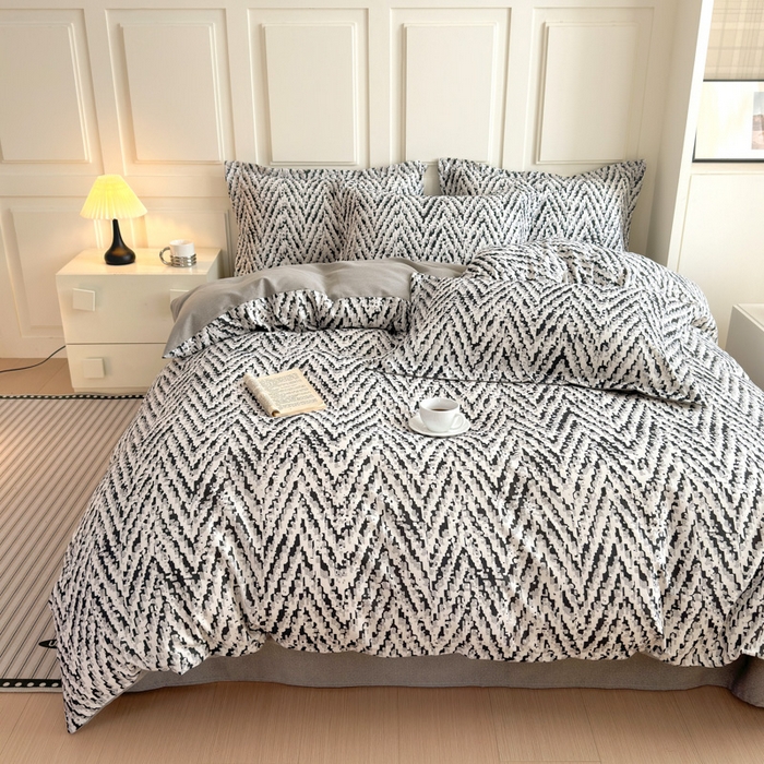 91家纺网 家纺一手货源 找家纺 曼之夏 2025新款原棉加厚磨毛印花四件套 麦语-灰