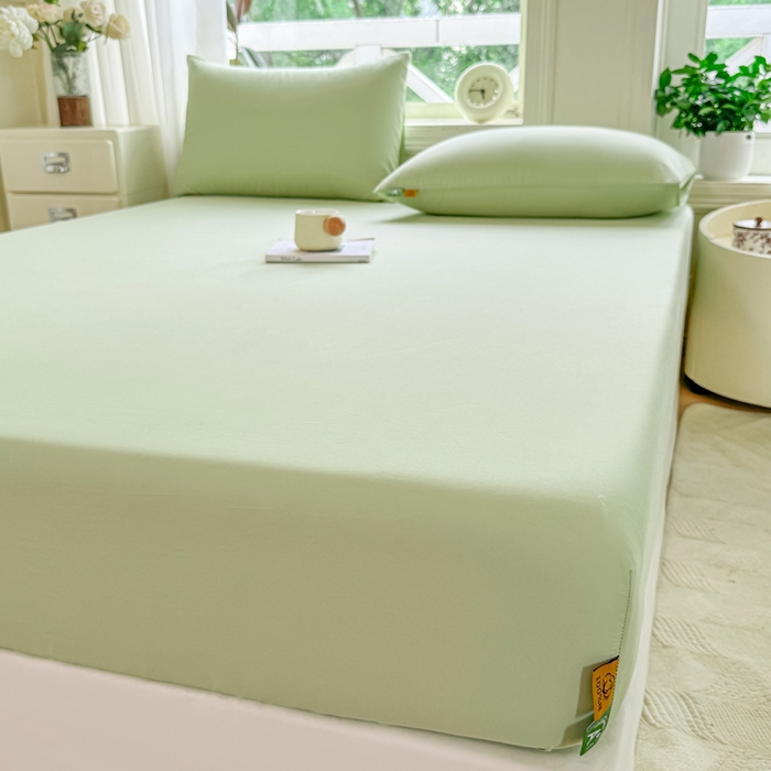 91家纺网 家纺一手货源 找家纺 凡客家居 2025新款全棉纯色简约床笠系列 嫩芽绿