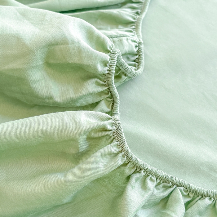 91家纺网 家纺一手货源 找家纺 凡客家居 2025新款全棉纯色简约床笠系列 中绿