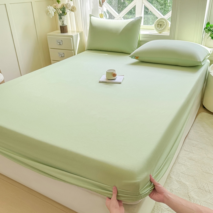 91家纺网 家纺一手货源 找家纺 凡客家居 2025新款全棉纯色简约床笠系列 嫩芽绿