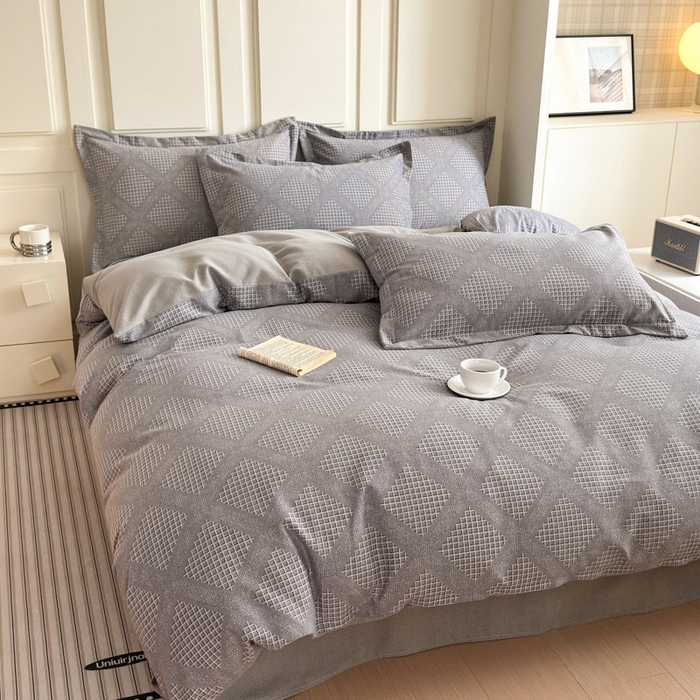 91家纺网 家纺一手货源 找家纺 曼之夏 2025新款原棉加厚磨毛印花四件套 轻奢生活