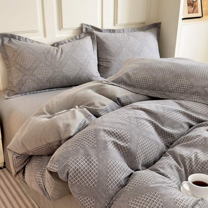 91家纺网 家纺一手货源 找家纺 曼之夏 2025新款原棉加厚磨毛印花四件套 轻奢生活