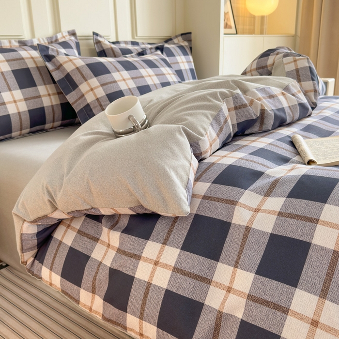 91家纺网 家纺一手货源 找家纺 曼之夏 2025新款原棉加厚磨毛印花四件套 意林（兰）