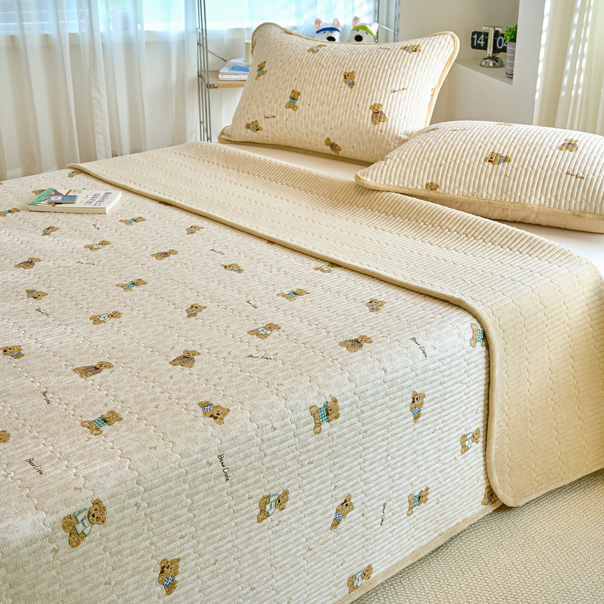 91家纺网 家纺一手货源 找家纺 X猫先生 2025新品棉加绒床盖一面全棉一面牛奶绒床盖炕盖加厚床单床垫四季款 趴趴熊（A棉B绒）