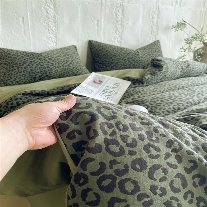 91家纺网 家纺一手货源 找家纺 佰亿莱 2026新款棉麻双层纱四件套 豹纹