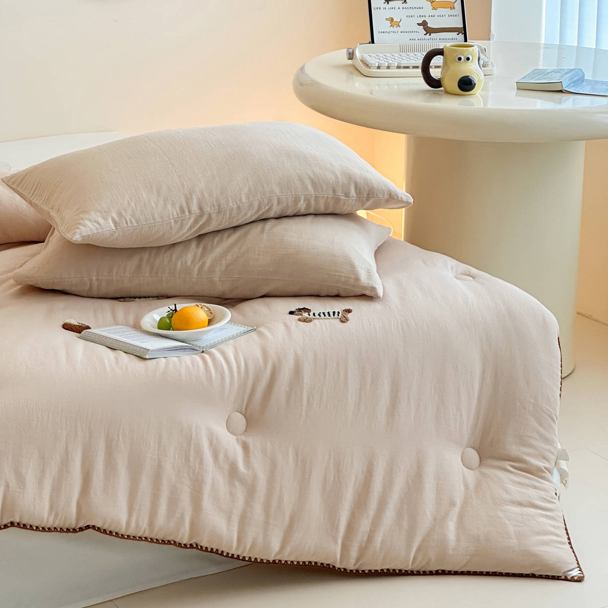 91家纺网 家纺一手货源 找家纺 一加一 2025新款全棉双层皱皱纱毛巾绣抗菌大豆被芯 腊肠狗