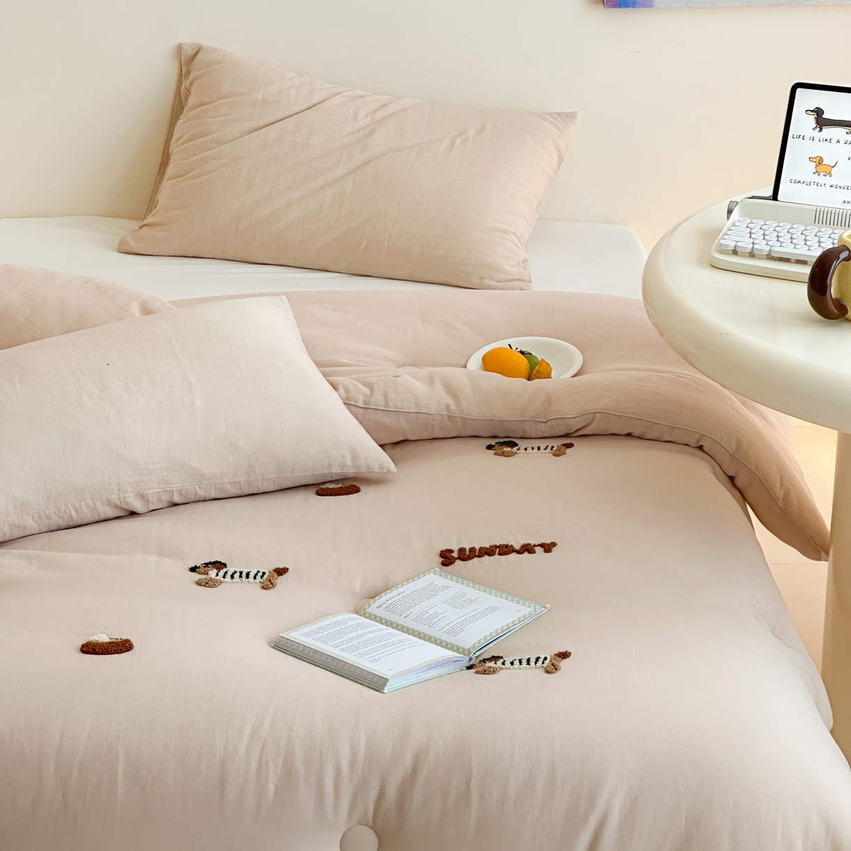 91家纺网 家纺一手货源 找家纺 一加一 2025新款全棉双层皱皱纱毛巾绣抗菌大豆被芯 腊肠狗