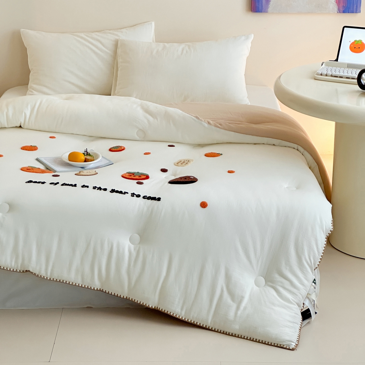 91家纺网 家纺一手货源 找家纺 一加一 2025新款全棉双层皱皱纱毛巾绣抗菌大豆被芯 甜甜小丸子