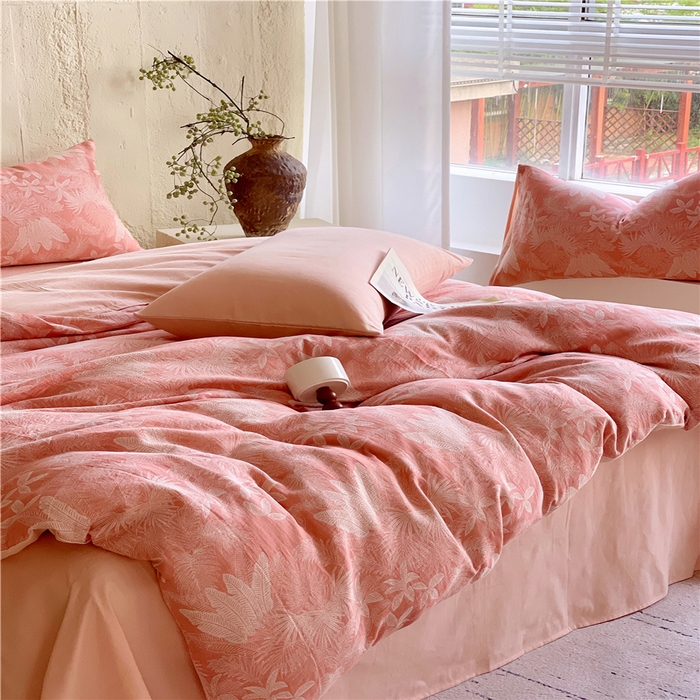 91家纺网 家纺一手货源 找家纺 佰亿莱 2026新款棉麻双层纱四件套 云木林-粉