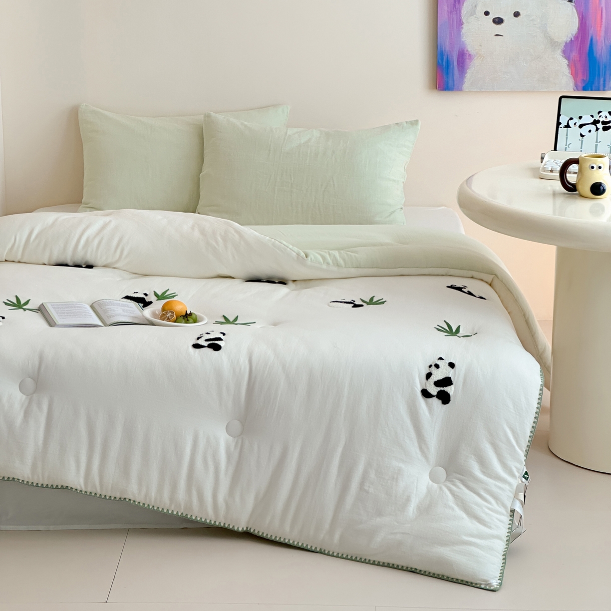 91家纺网 家纺一手货源 找家纺 一加一 2025新款全棉双层皱皱纱毛巾绣抗菌大豆被芯 熊猫派对