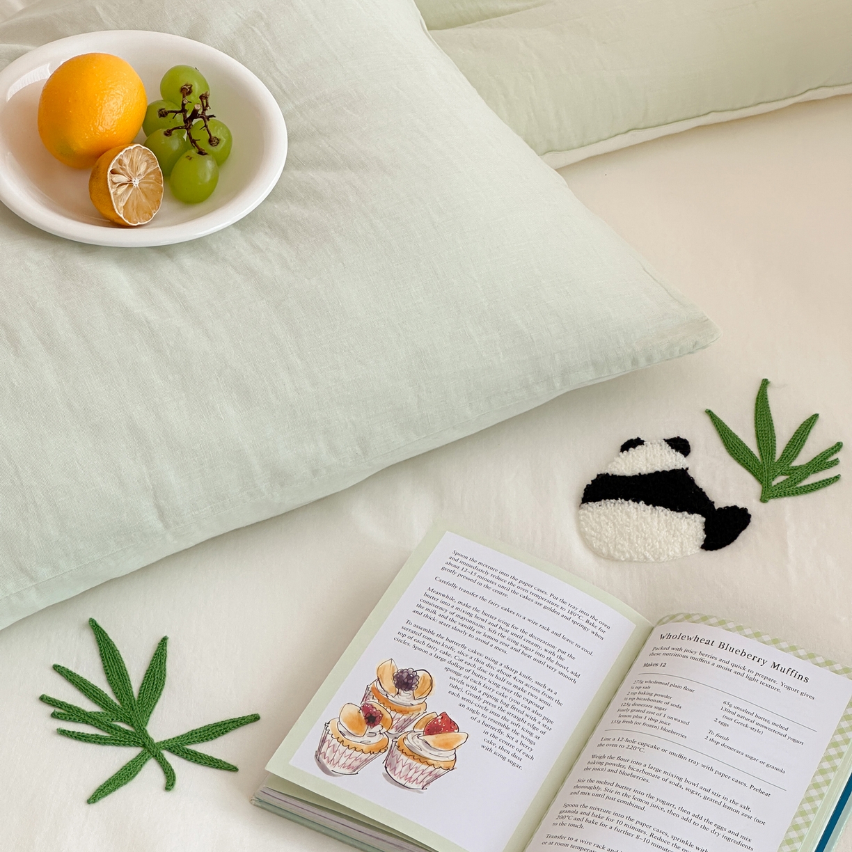 91家纺网 家纺一手货源 找家纺 一加一 2025新款全棉双层皱皱纱毛巾绣抗菌大豆被芯 熊猫派对