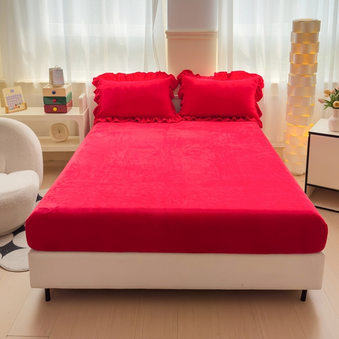 91家纺网 家纺一手货源 找家纺 睡美人 2025新款亲肤舒适牛奶绒单品系列单床笠单品床笠单件床笠 大红色
