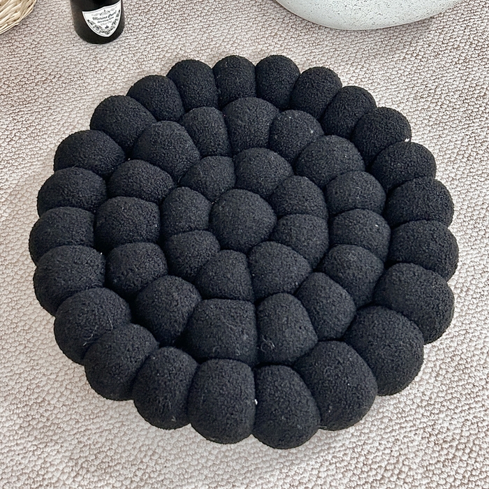 91家纺网 家纺一手货源 找家纺 （总）李帅家居 2025新款简约纯色编织饼干坐垫ins奶油风飘窗沙发靠垫法式奶油风可爱轻奢民宿客厅小众抱枕套