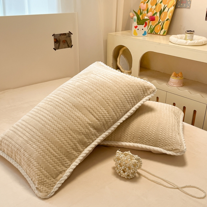 91家纺网 家纺一手货源 找家纺 蓝极人 2025新款成品提花包边牛奶绒四件套 提花-米杏