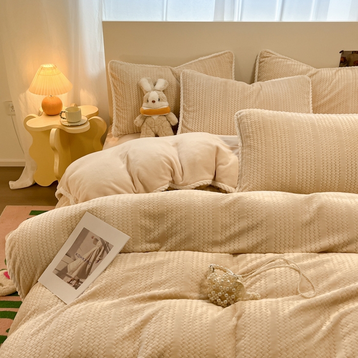 91家纺网 家纺一手货源 找家纺 蓝极人 2025新款成品提花包边牛奶绒四件套 提花-米杏