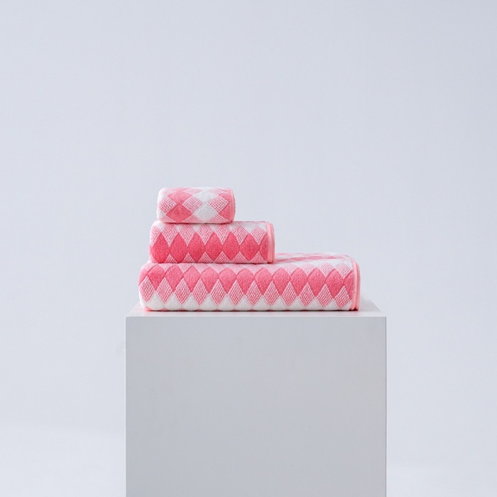 91家纺网 家纺一手货源 找家纺 （总）彩虹毛巾 加厚珊瑚绒毛巾浴巾套装三色格珊瑚绒吸水干发巾跨境外贸毛巾浴巾两件套女生洗澡毛浴巾方巾毛巾浴巾三件套