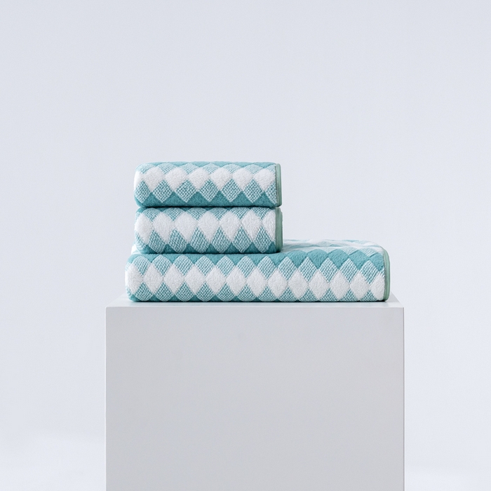 91家纺网 家纺一手货源 找家纺 （总）彩虹毛巾 加厚珊瑚绒毛巾浴巾套装三色格珊瑚绒吸水干发巾跨境外贸毛巾浴巾两件套女生洗澡毛浴巾方巾毛巾浴巾三件套