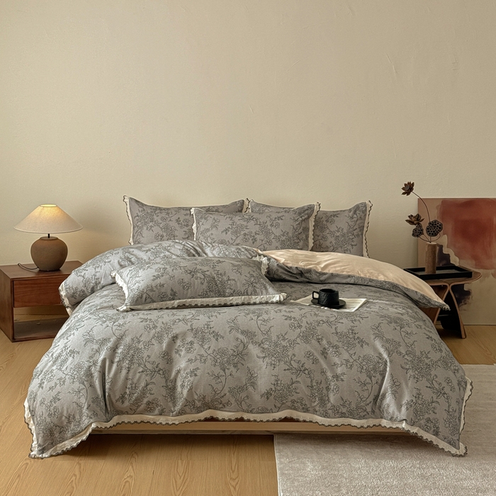 91家纺网 家纺一手货源 找家纺 舒慕家纺 2025新款全棉磨毛花边赫本风磨毛四件套（送高端包装） 花眠-绿