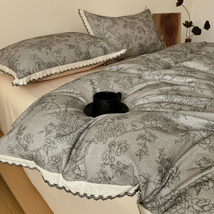 91家纺网 家纺一手货源 找家纺 舒慕家纺 2025新款全棉磨毛花边赫本风磨毛四件套（送高端包装） 花眠-绿