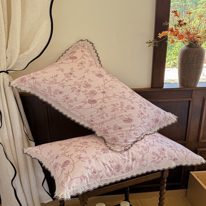 91家纺网 家纺一手货源 找家纺 舒慕家纺 2025新款全棉磨毛花边赫本风磨毛四件套（送高端包装） 花间柔光-粉