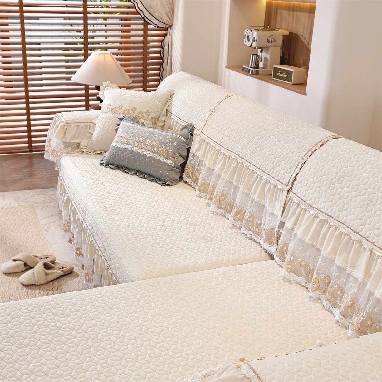 91家纺网 家纺一手货源 找家纺 共鸣沙发垫 2025新款羊毛尼沙发垫 羊毛尼米色