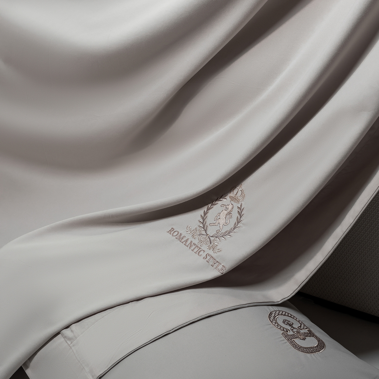 91家纺网 家纺一手货源 找家纺 高大尚婚庆馆 2025新款长绒棉磨毛四件套-贝罗 贝罗-绅士灰