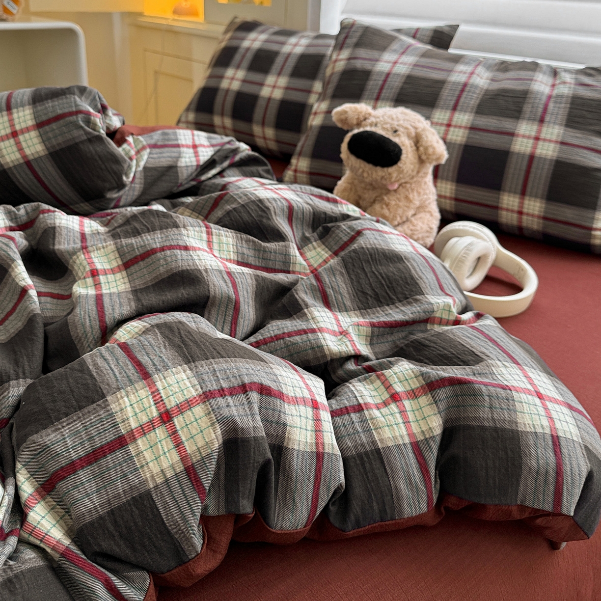 91家纺网 家纺一手货源 找家纺 水墨江南 2025新款云感双层纱印花四件套 苏格兰格