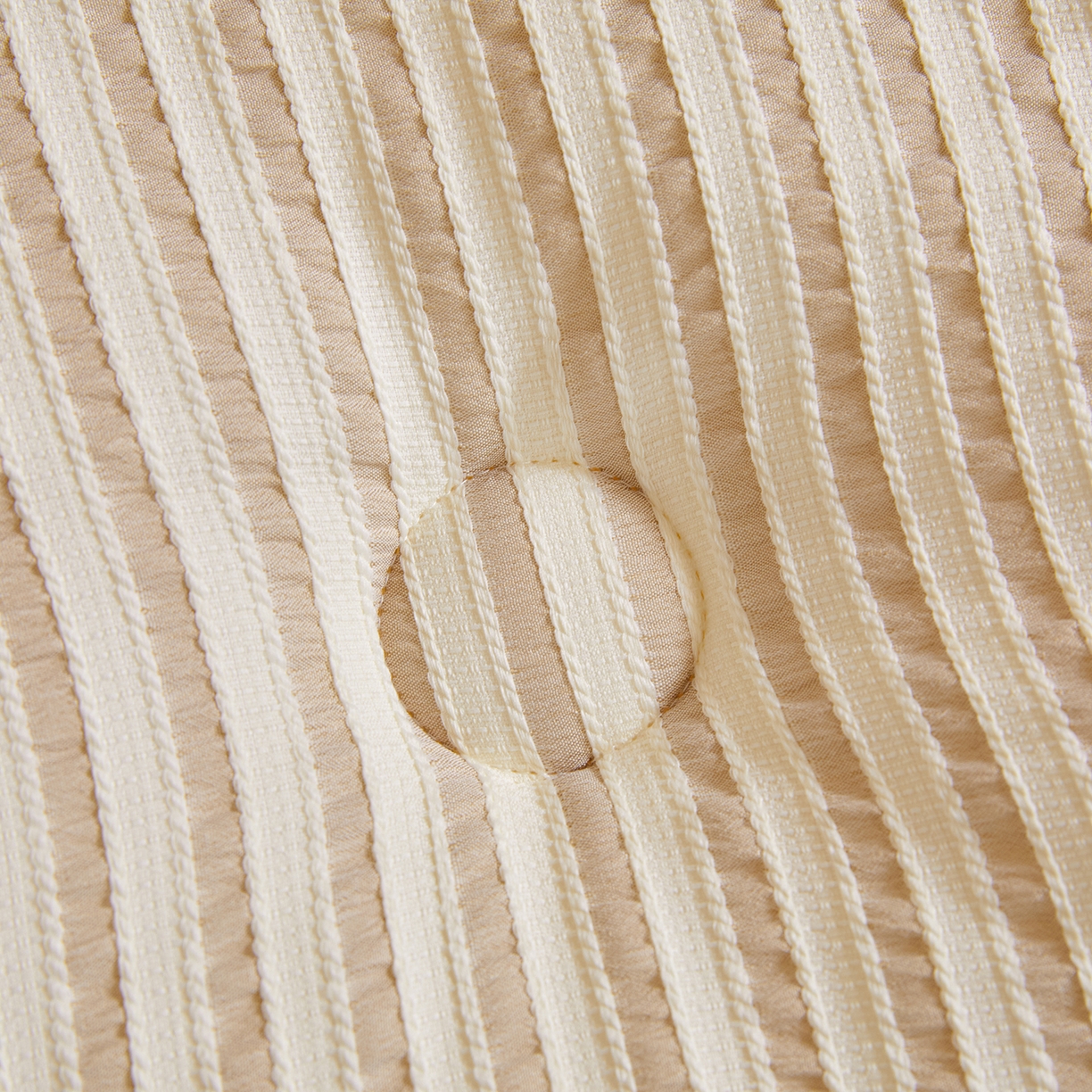 91家纺网 家纺一手货源 找家纺 金喜家居 2025秋冬新款色织提花大豆被学生被被子被芯春秋被冬被 奶油咖