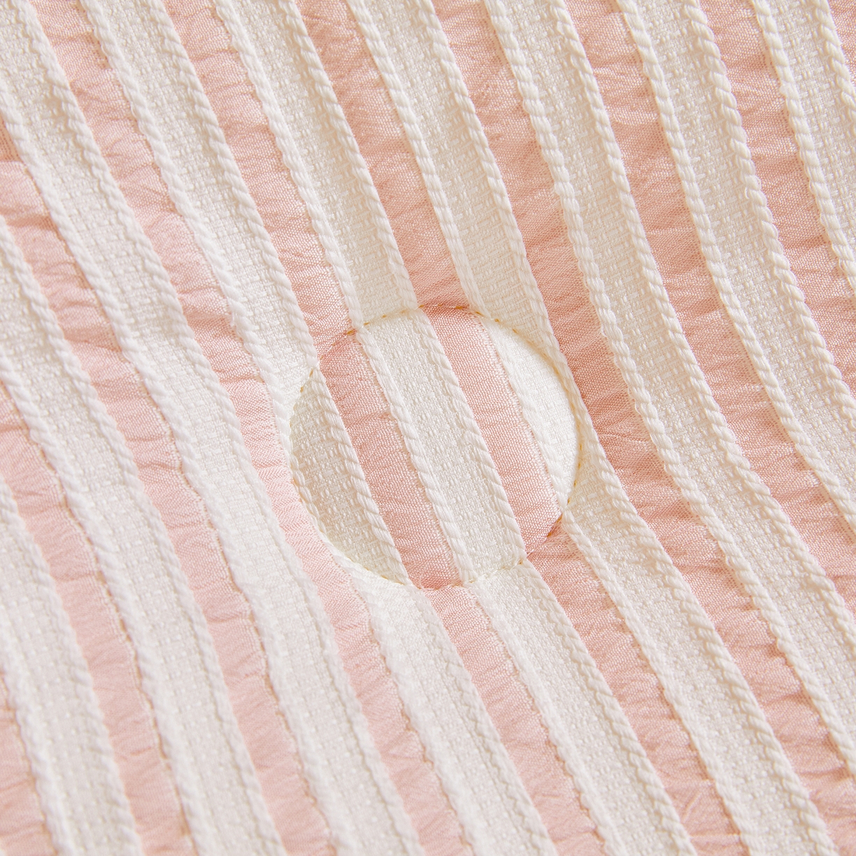 91家纺网 家纺一手货源 找家纺 金喜家居 2025秋冬新款色织提花大豆被学生被被子被芯春秋被冬被 樱花粉