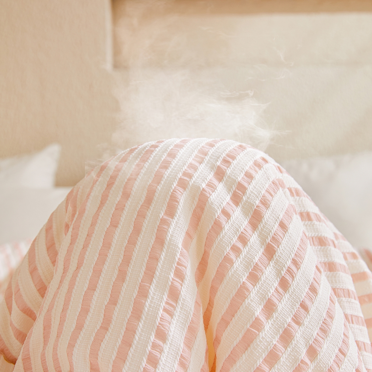 91家纺网 家纺一手货源 找家纺 金喜家居 2025秋冬新款色织提花大豆被学生被被子被芯春秋被冬被 樱花粉