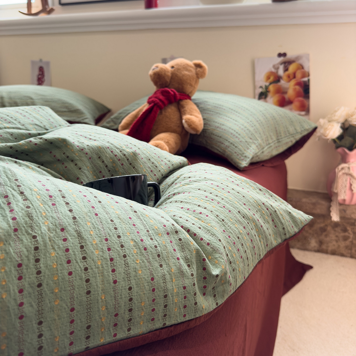 91家纺网 家纺一手货源 找家纺 水墨江南 2025新款高克重云感双层纱印花四件套-场景二 绿野仙踪