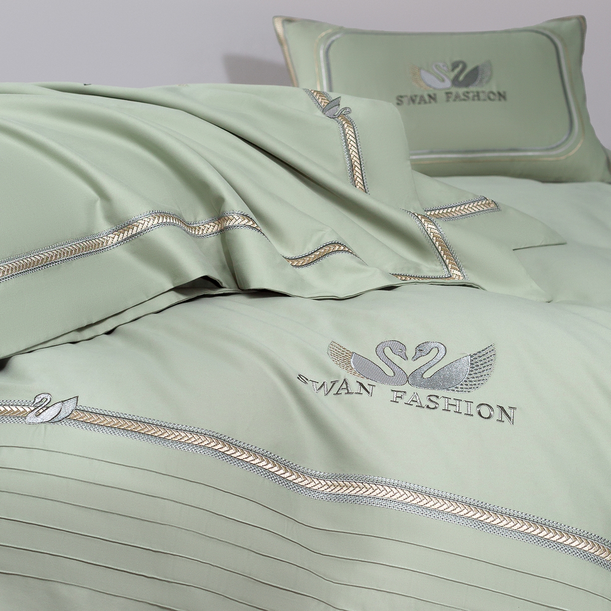 91家纺网 家纺一手货源 找家纺 高大尚婚庆馆 2025新款长绒棉磨毛四件套-施华洛 纪梵希-油果绿