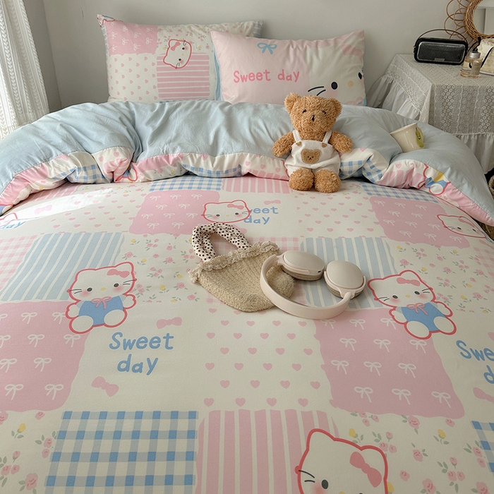 91家纺网 家纺一手货源 找家纺 桃心家居 2025新款A类亲肤舒适软糯云柔水洗棉数码印花混搭四件套-少女卡通奶乎乎 云柔水洗棉-甜甜布偶猫