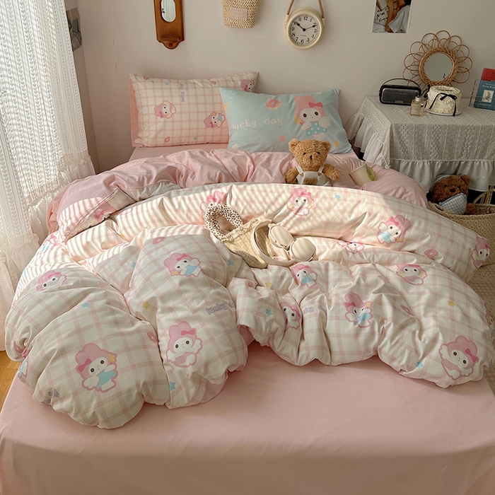 91家纺网 家纺一手货源 找家纺 桃心家居 2025新款A类亲肤舒适软糯云柔水洗棉数码印花混搭四件套-少女卡通奶乎乎 云柔水洗棉-甜甜圈美蒂