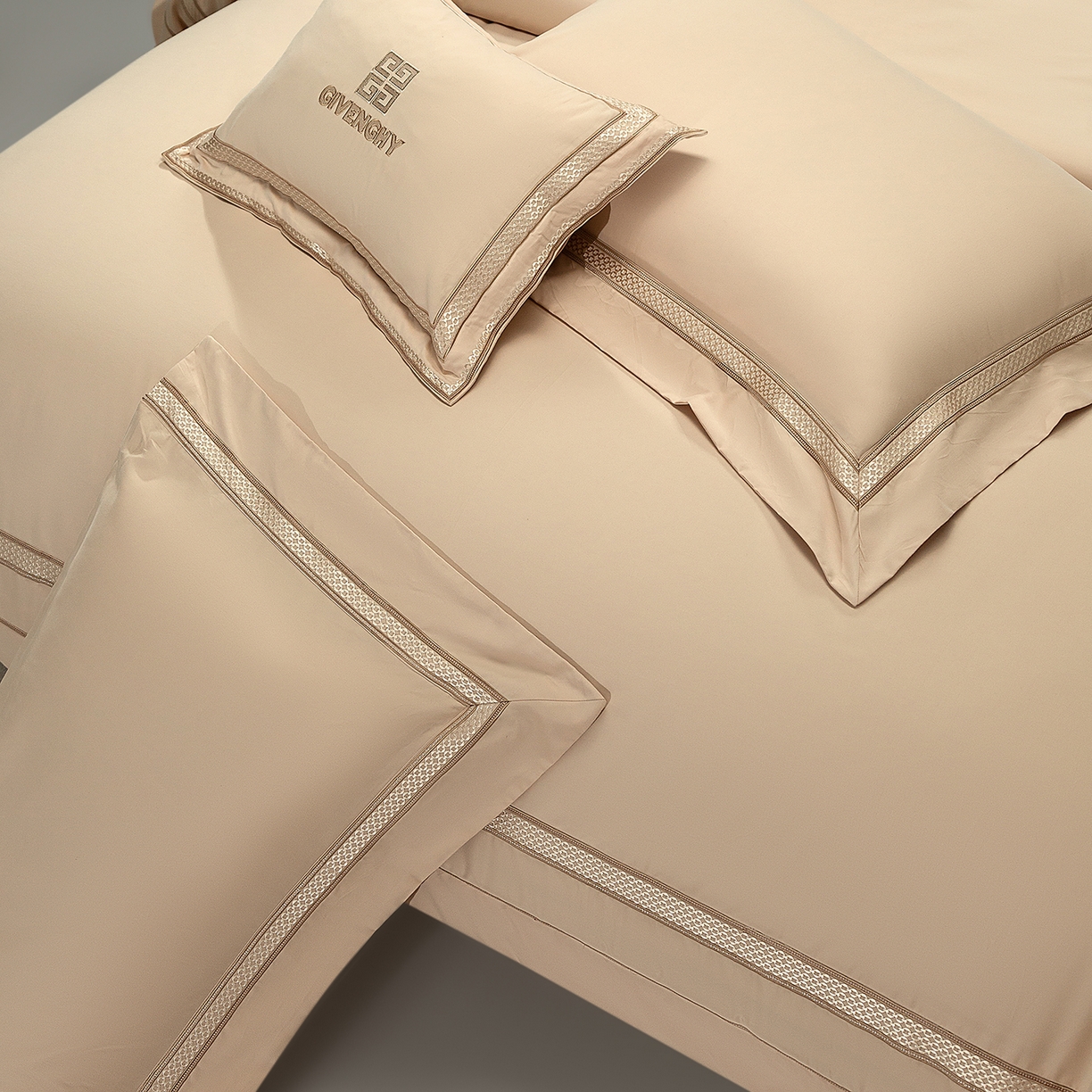 91家纺网 家纺一手货源 找家纺 高大尚婚庆馆 2025新款长绒棉磨毛四件套-纪梵希 纪梵希-卡其色