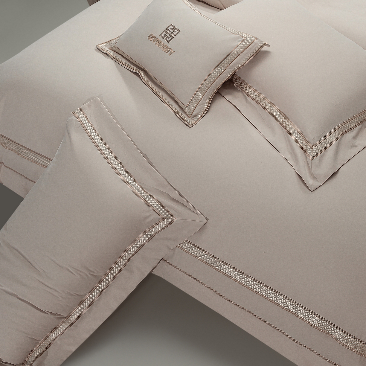 91家纺网 家纺一手货源 找家纺 高大尚婚庆馆 2025新款长绒棉磨毛四件套-纪梵希 纪梵希-香槟金